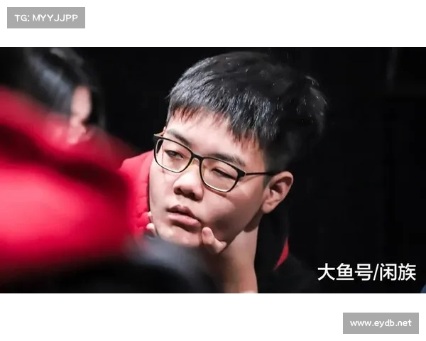 莱夫利公开训练展现惊人三分球手感,命中率高得让人惊叹(noblesse莱弗) 莱夫利公开训练展现惊人三分球手感,命中率高得让人惊叹(noblesse莱弗)